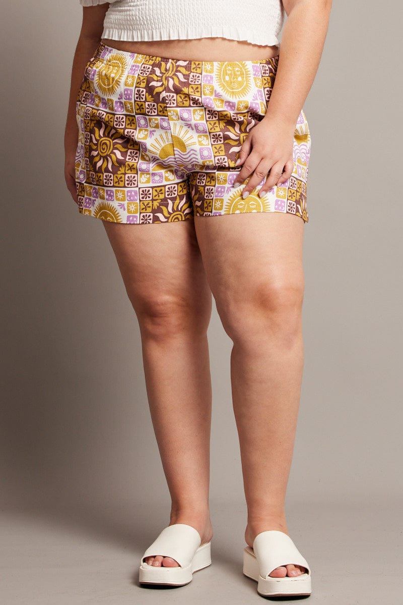 Beige Abstract Relaxed Shorts High Rise - Image 3
