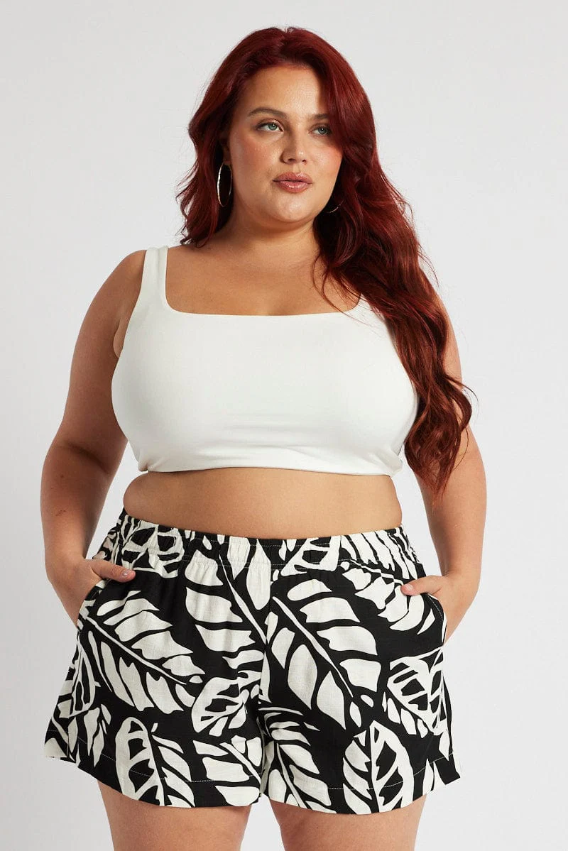 Black Abstract Relaxed Shorts High Rise - Image 3