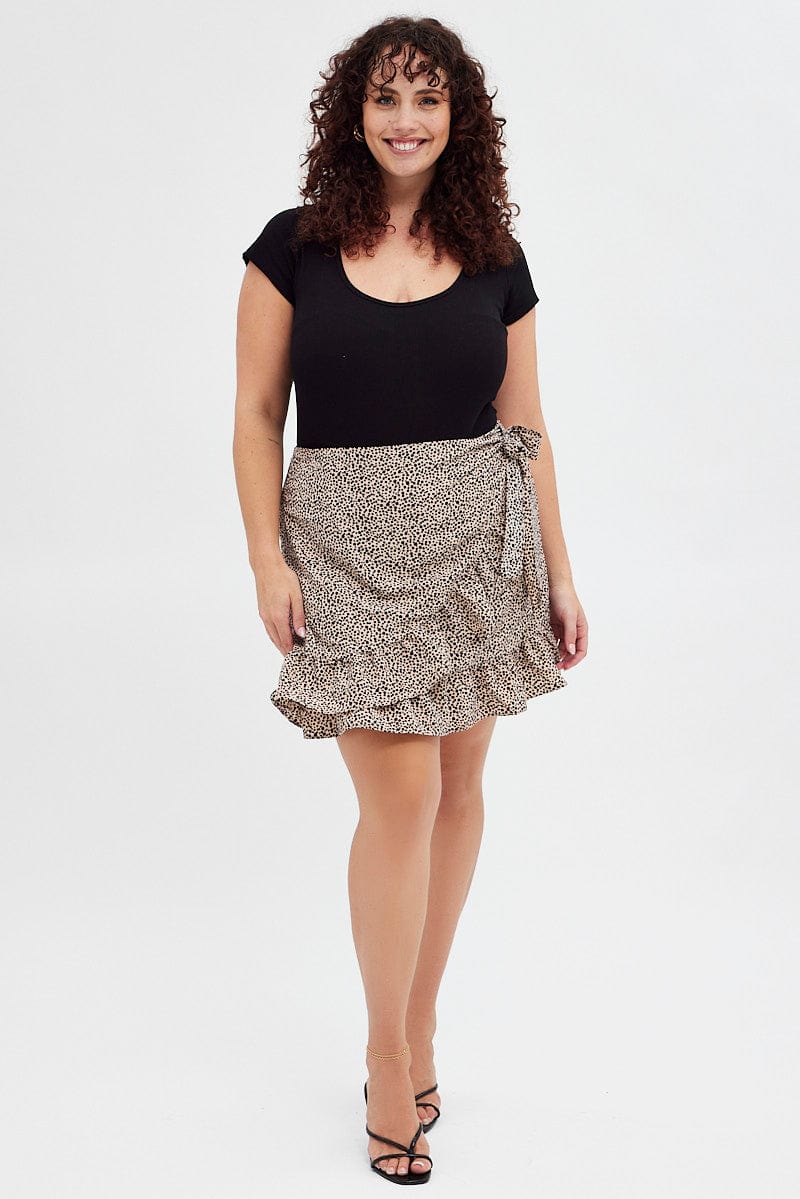 Black Bodysuit Scoop Neck Short Sleeve - Image 3