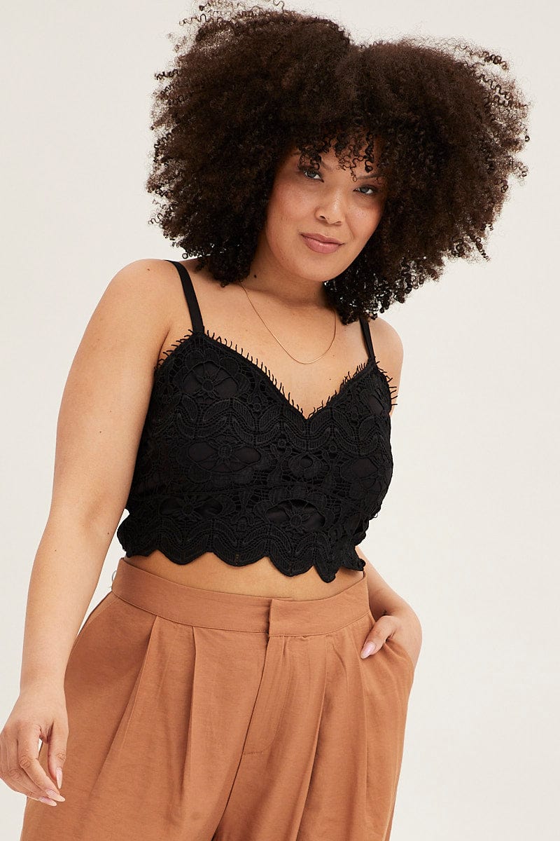 Black Crop Singlet Top Crochet Lace - Image 3