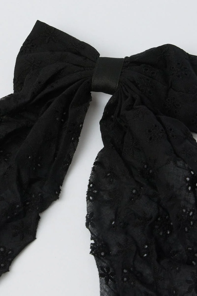 Black Eyelet Bow Hair Clip - Image 2