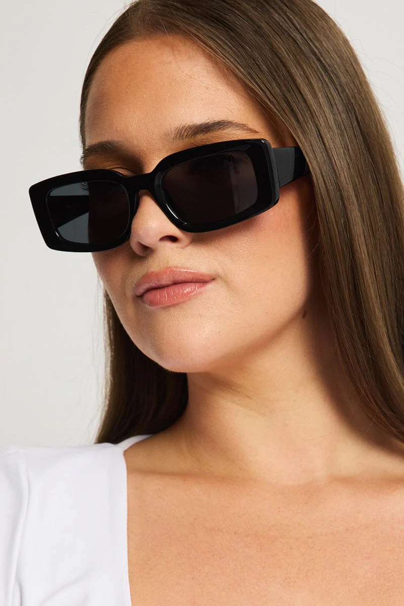 Black Fashion Sunglasses - Image 2
