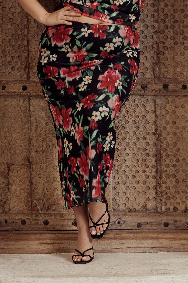 Black Floral Straight Mesh Long Skirt - Image 2