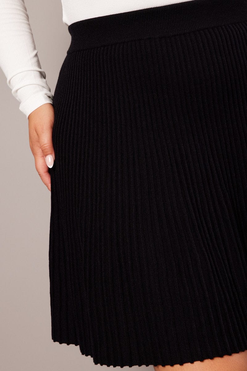 Black Knit Mini Skirt - Image 6