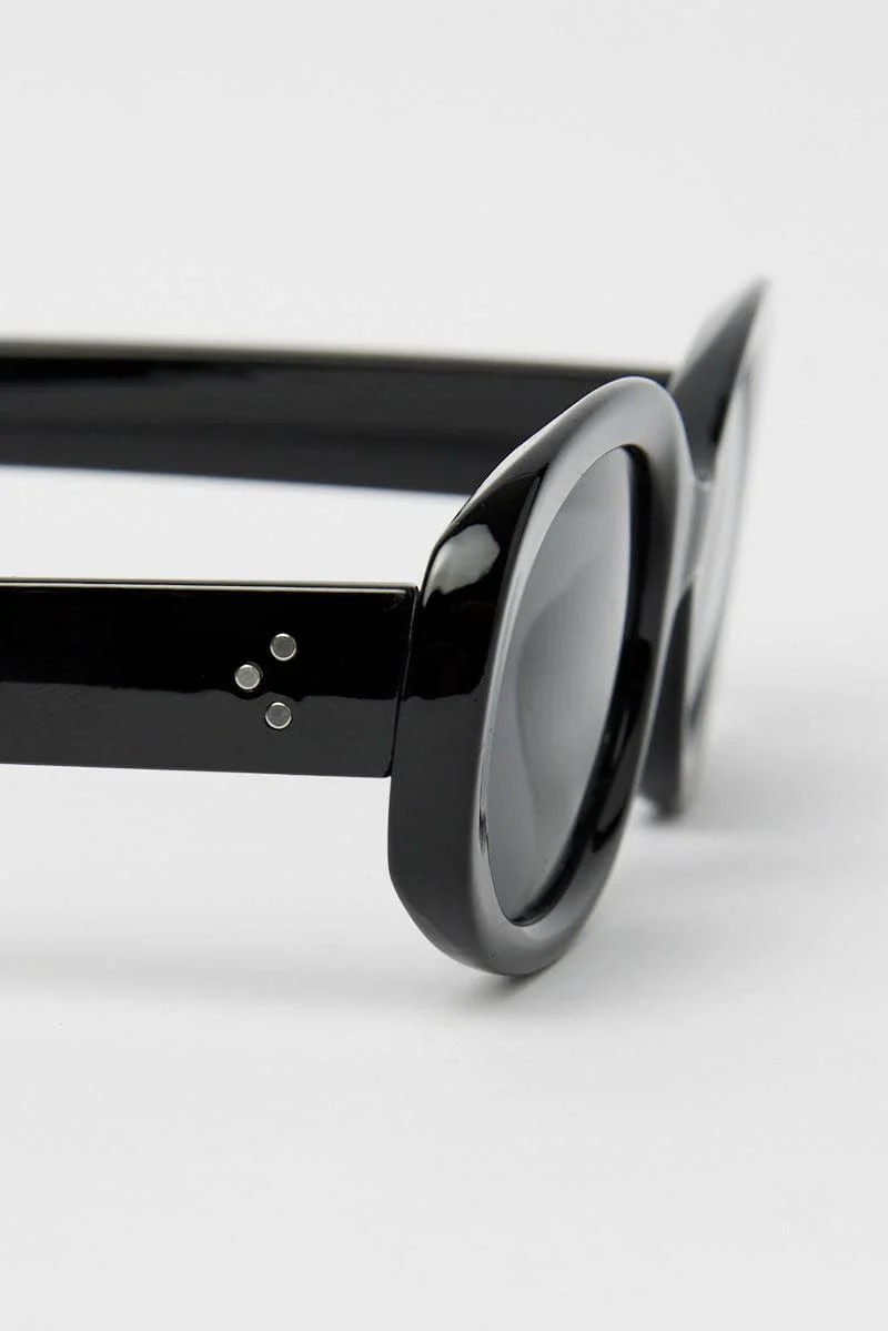 Black Oval Sunglasses - Image 2
