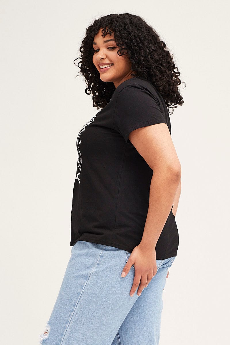 Black Short Sleeve Graphic Regular T-shirt - Image 4