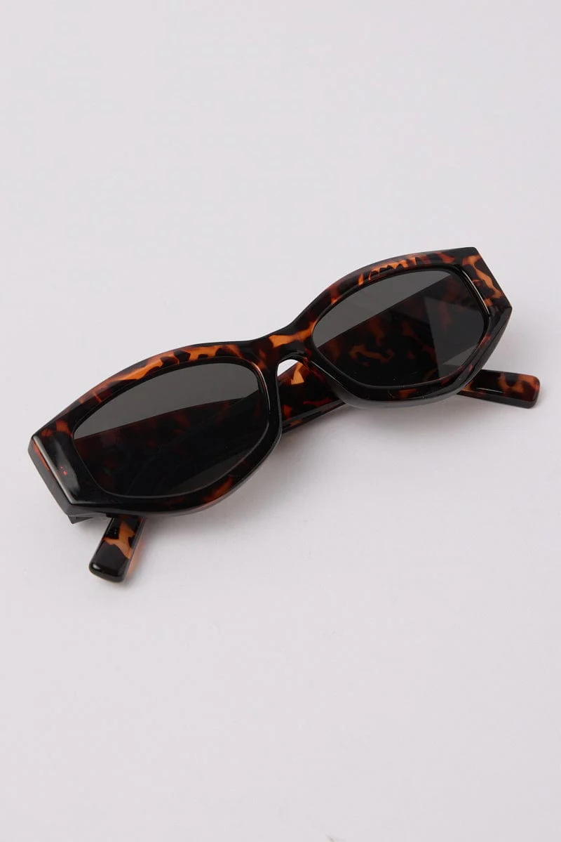 Brown Animal Print Fashion Sunglasses - Image 2
