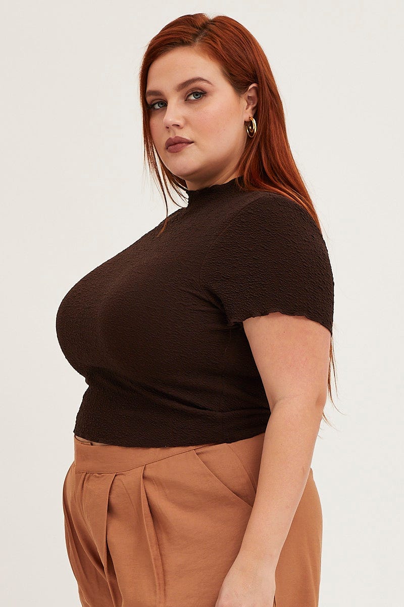 Brown Crew Neck Short Sleeve Textured T-shirt - Image 4