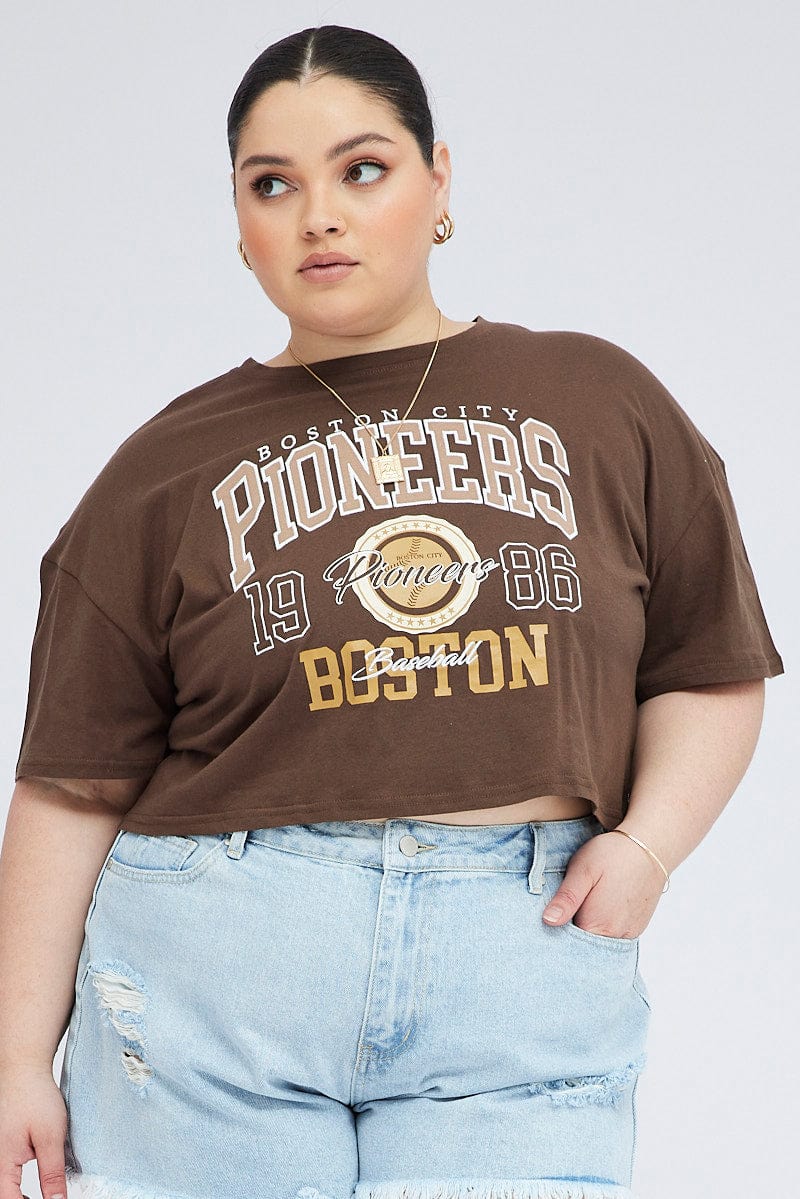 Brown Graphic T-shirt Short Sleeve Crew Neck - Image 3