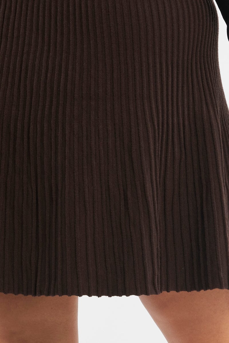 Brown Knee Skirt Knit Flare - Image 6