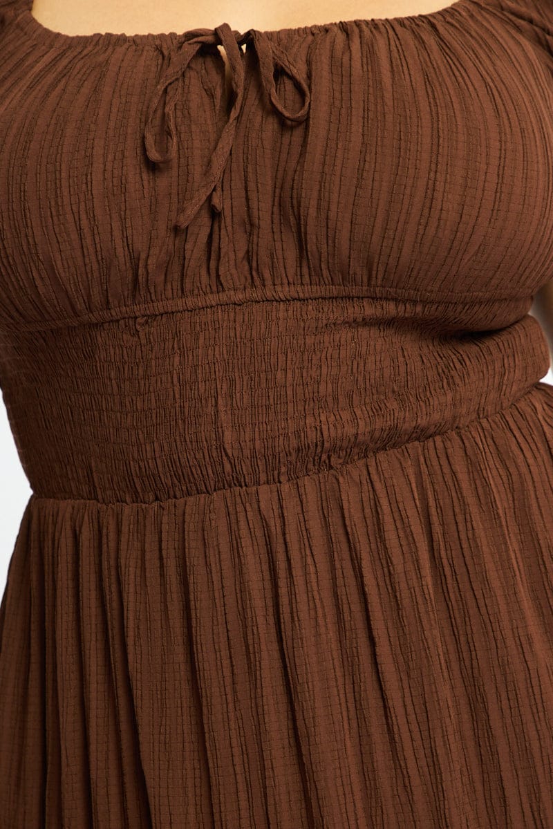 Brown Maxi Dress Short Sleeve Textured - Image 5