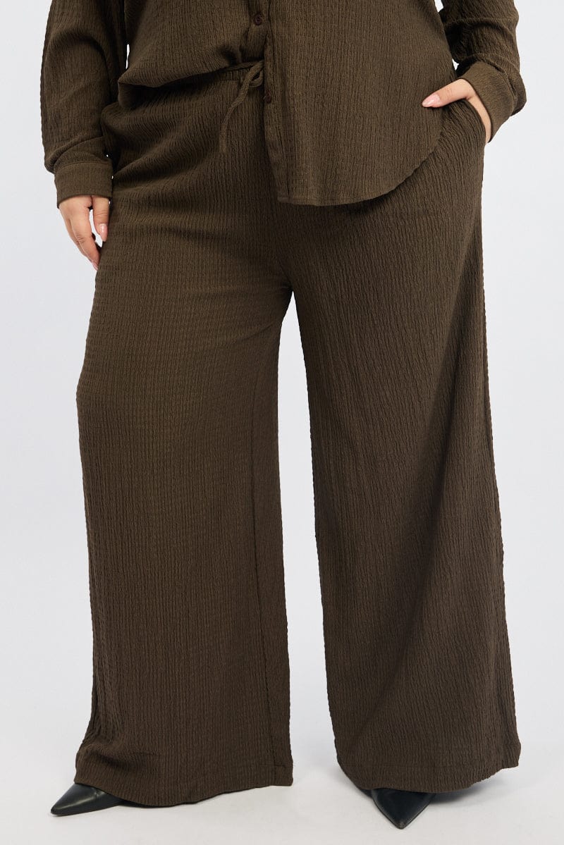 Brown Textured Elastic Waist Wide Leg Pants - Image 2