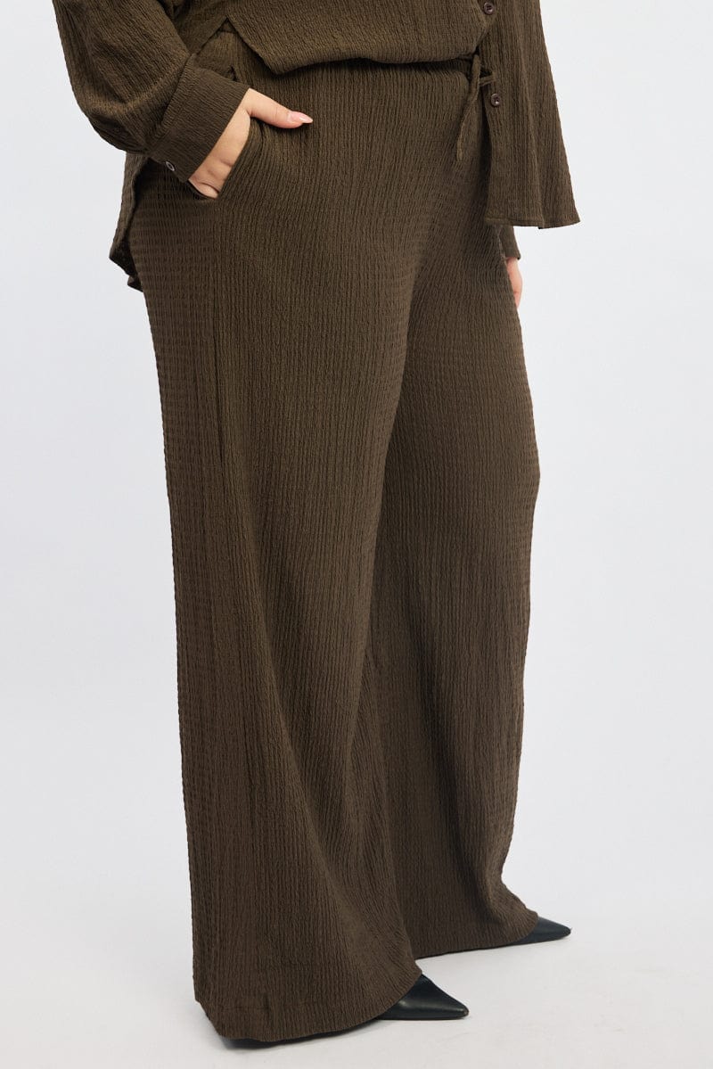 Brown Textured Elastic Waist Wide Leg Pants - Image 4