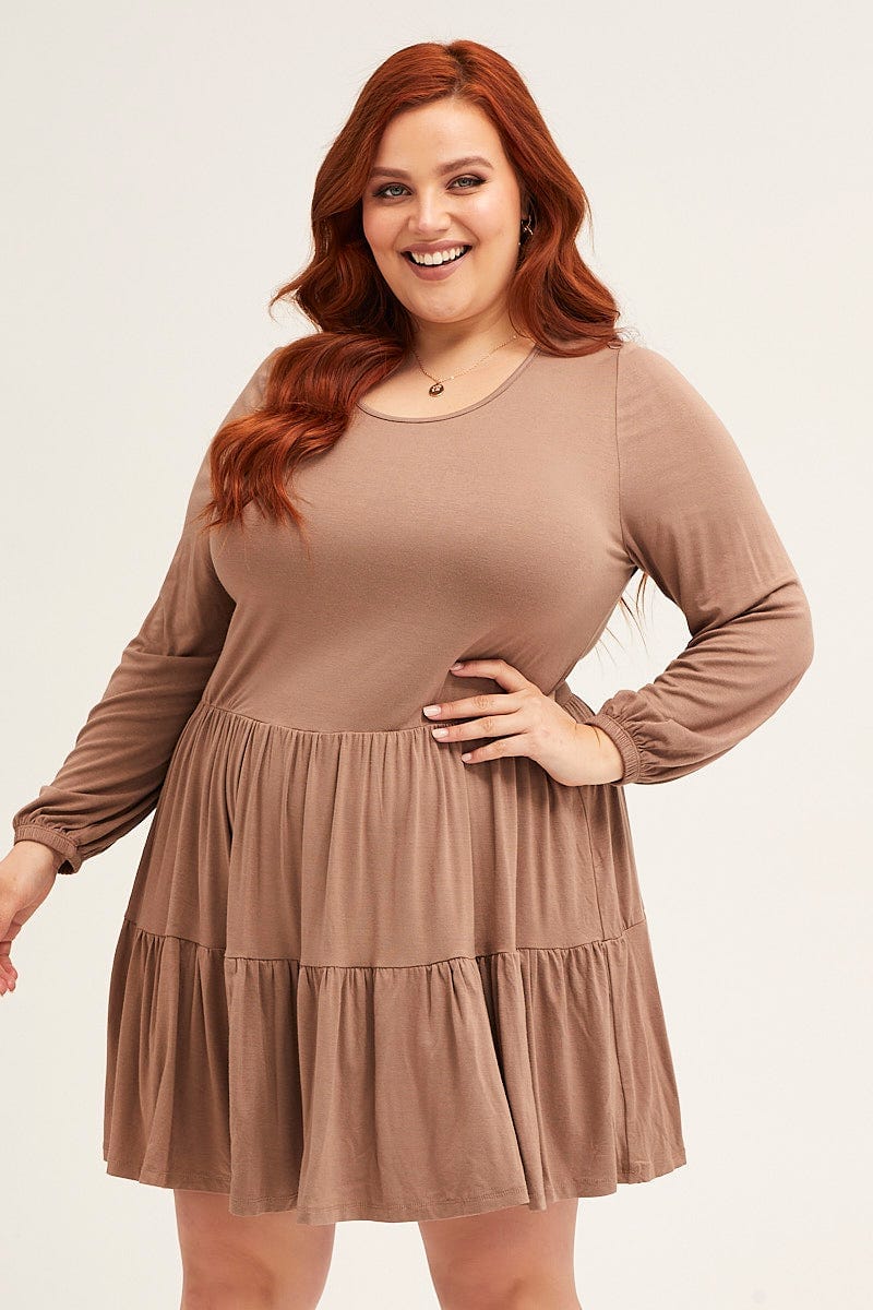 Brown Tiered Top Round Neck Three-quarter Sleeve