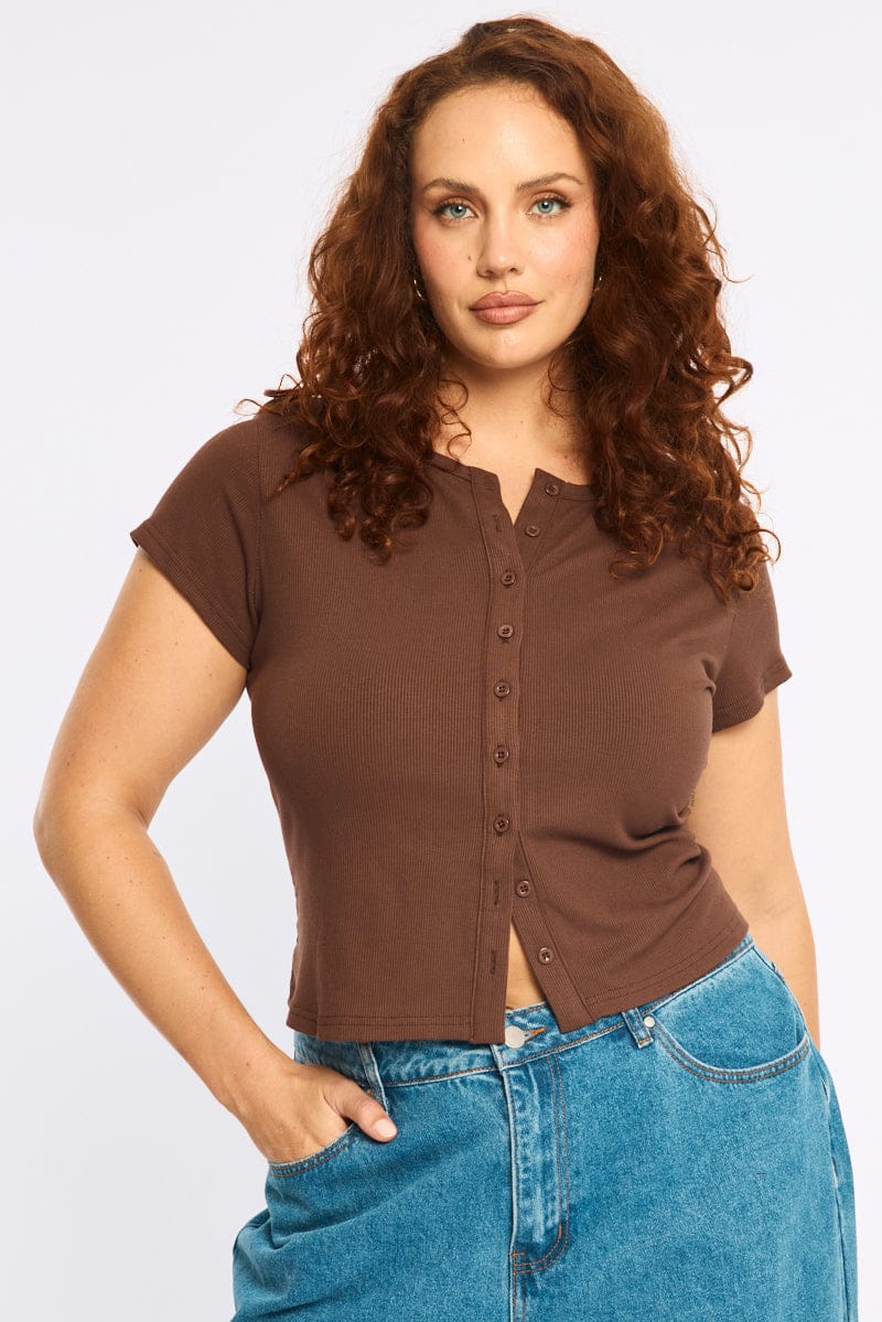 Brown Top Short Sleeve Button Front Rib