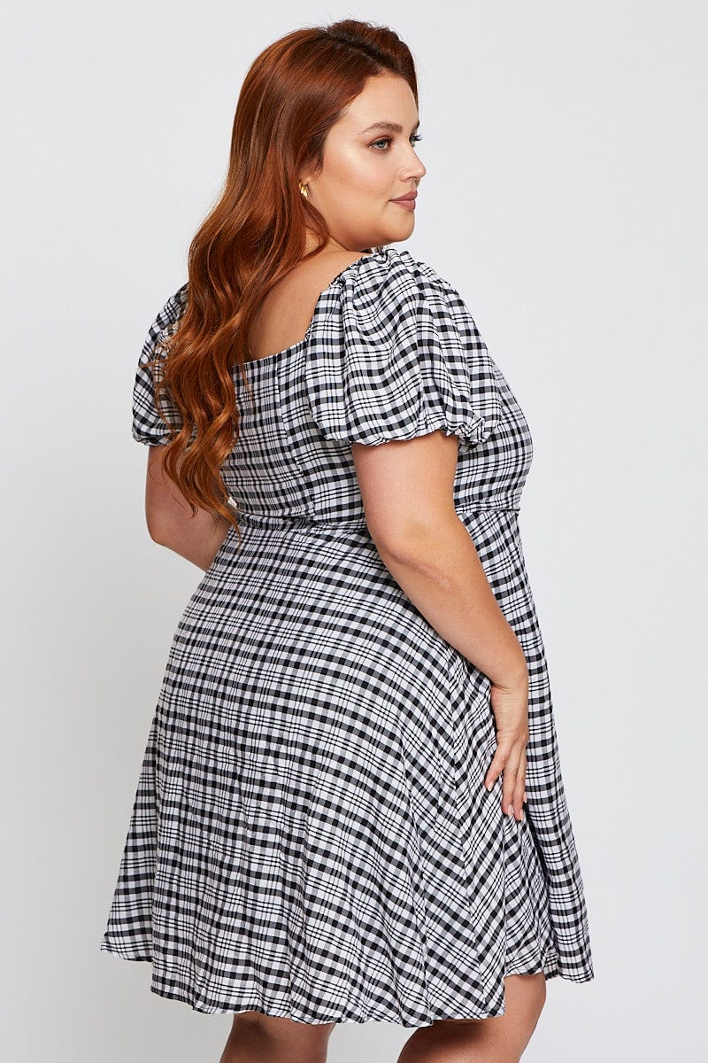 Check Short Bubble Sleeve Skater Dress - Image 4