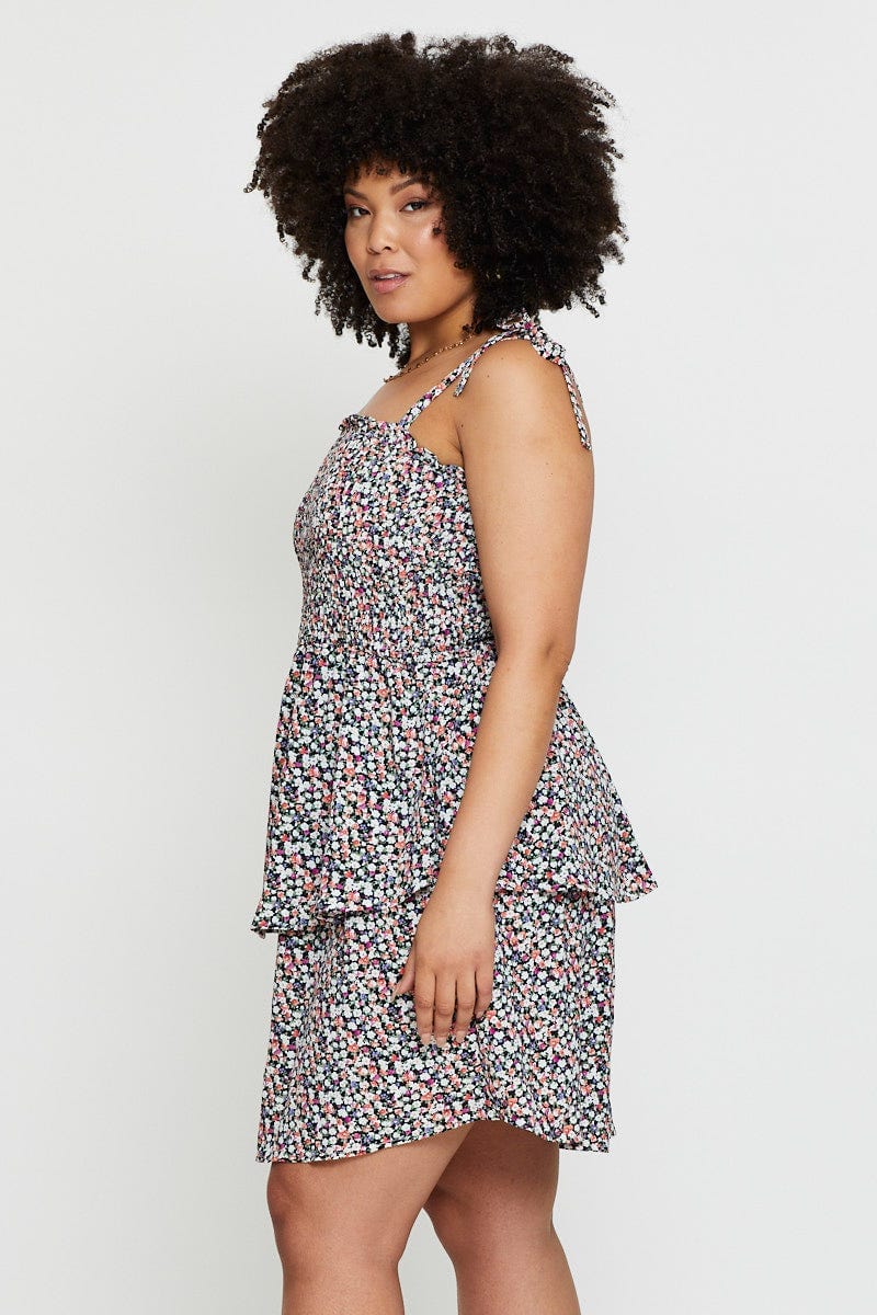 Ditsy Print Plus Sleeveless Shirred Tiered Skater Dress - Image 4