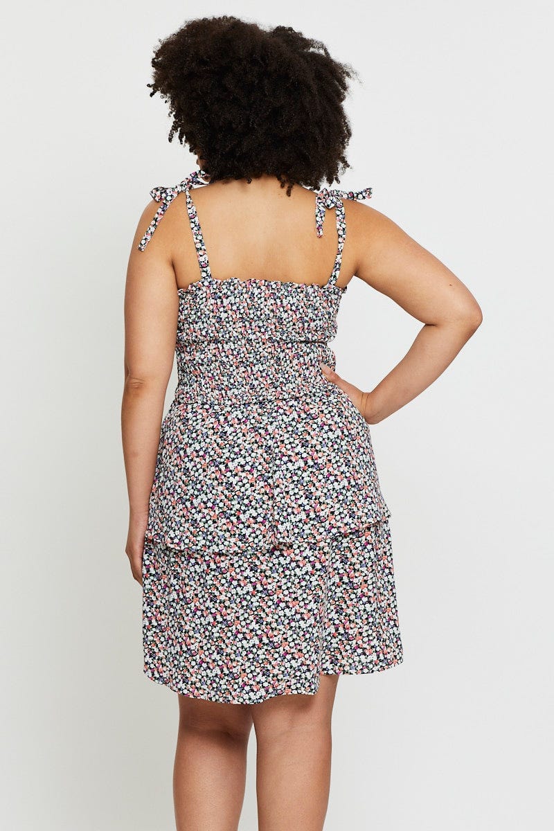 Ditsy Print Plus Sleeveless Shirred Tiered Skater Dress - Image 5