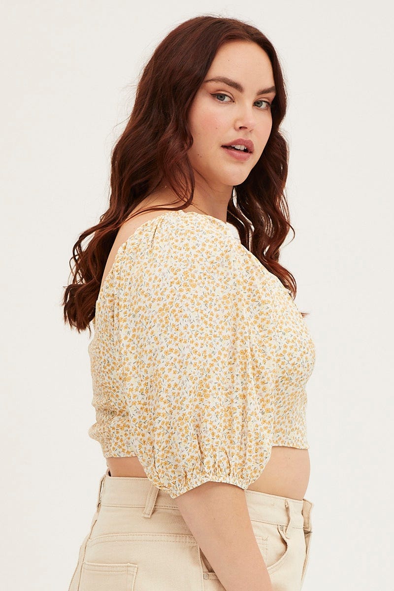 Ditsy Print Short Sleeve Floral Semi Crop Top - Image 4
