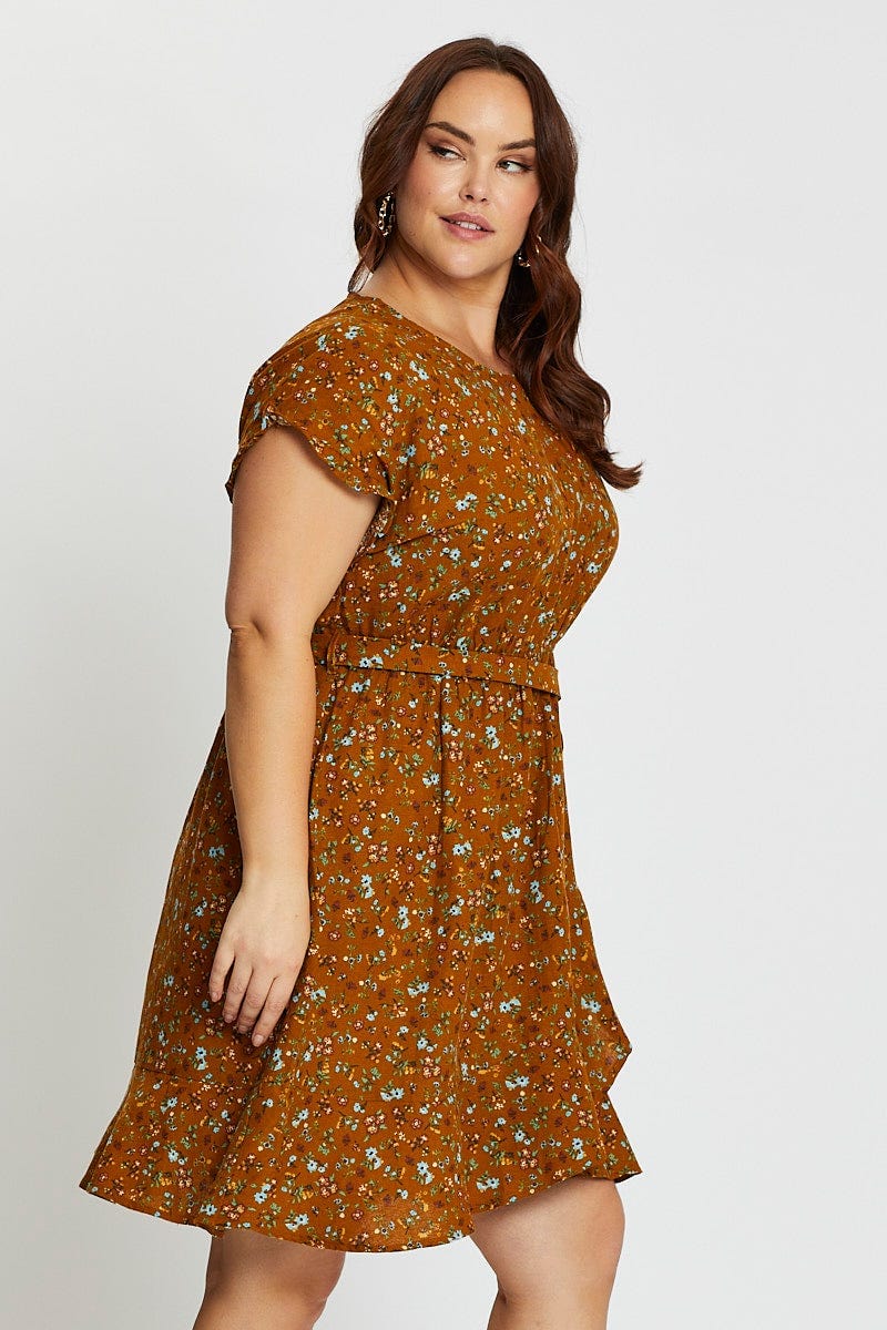 Ditsy Print Short Sleeve Frill Front Dress - Image 4