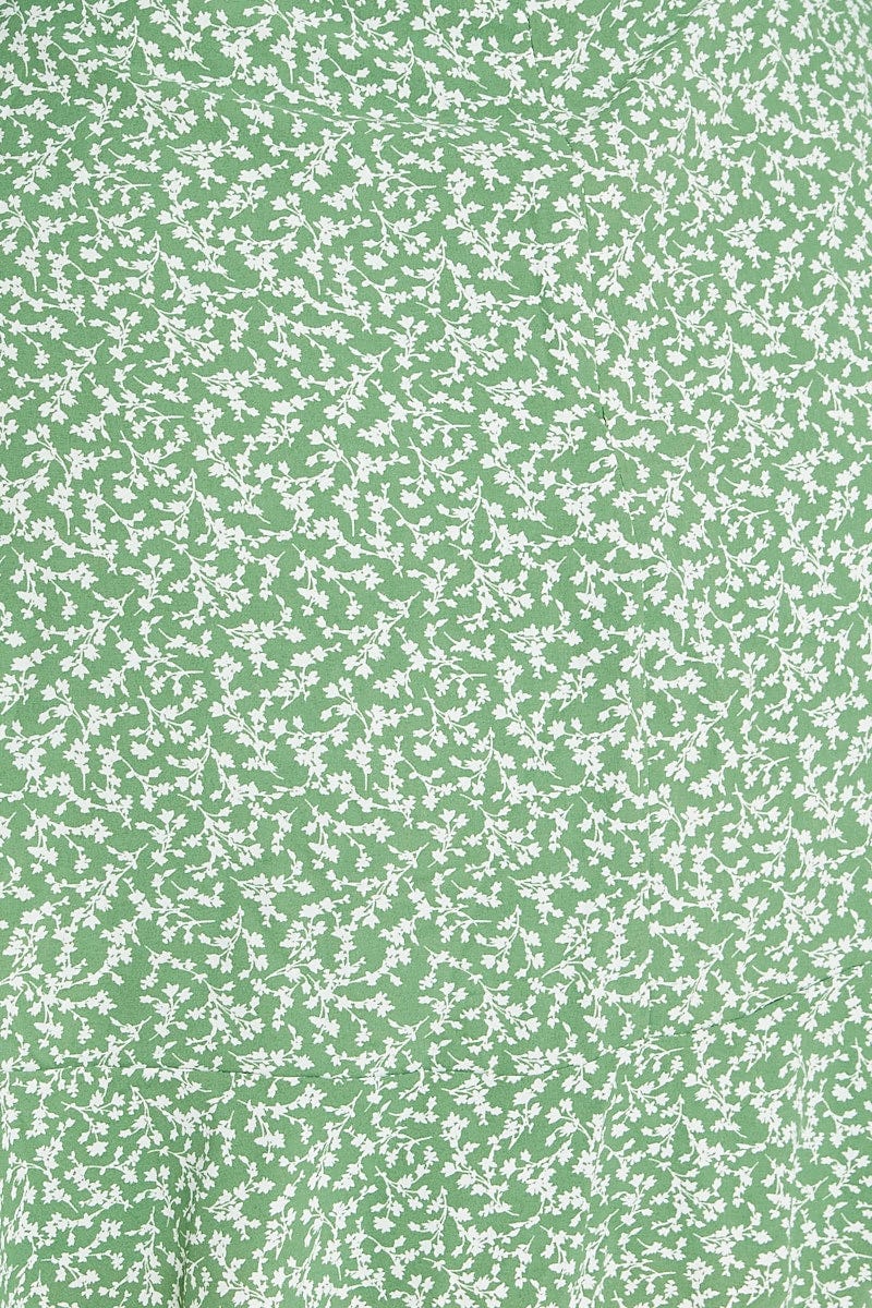 Ditsy Print Sleeve Scoop Neck Short - Image 6