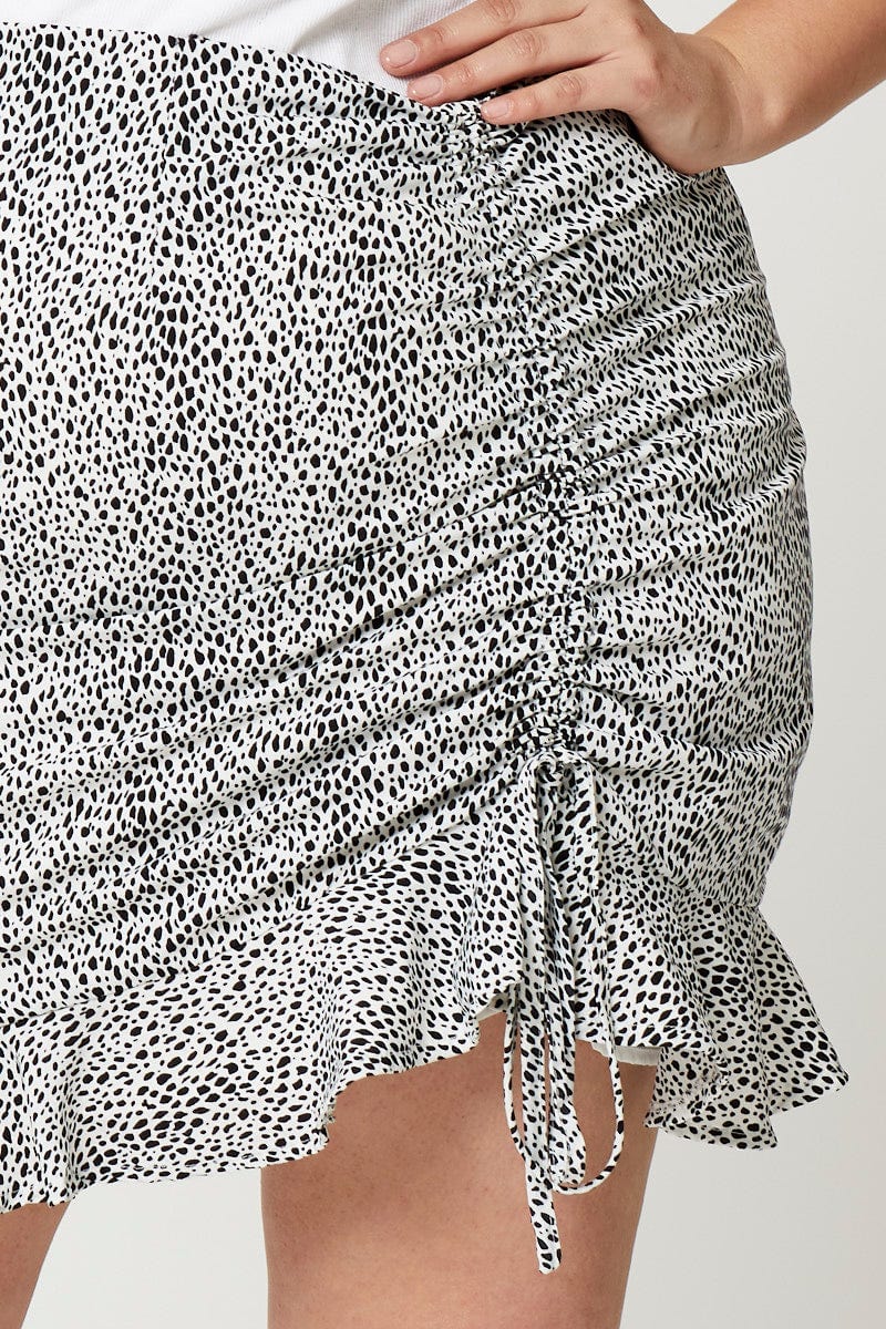 Geo Print Plus Side Tie Ruched Skirt - Image 6