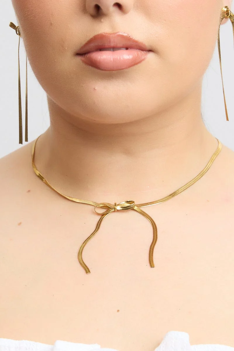 Gold Bow Necklace