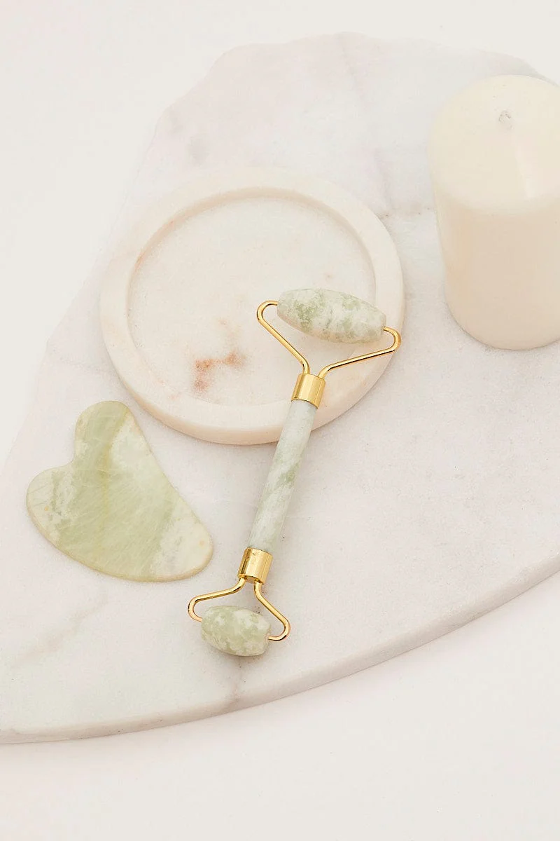Green Green Jade Facial Massager - Image 3