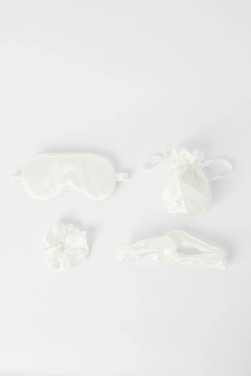 White Eye Cover And Hair Accessories Travel Beauty Bag - Image 3