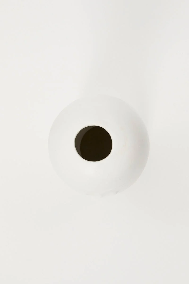 White Face Vase 25Cm Tall - Image 4