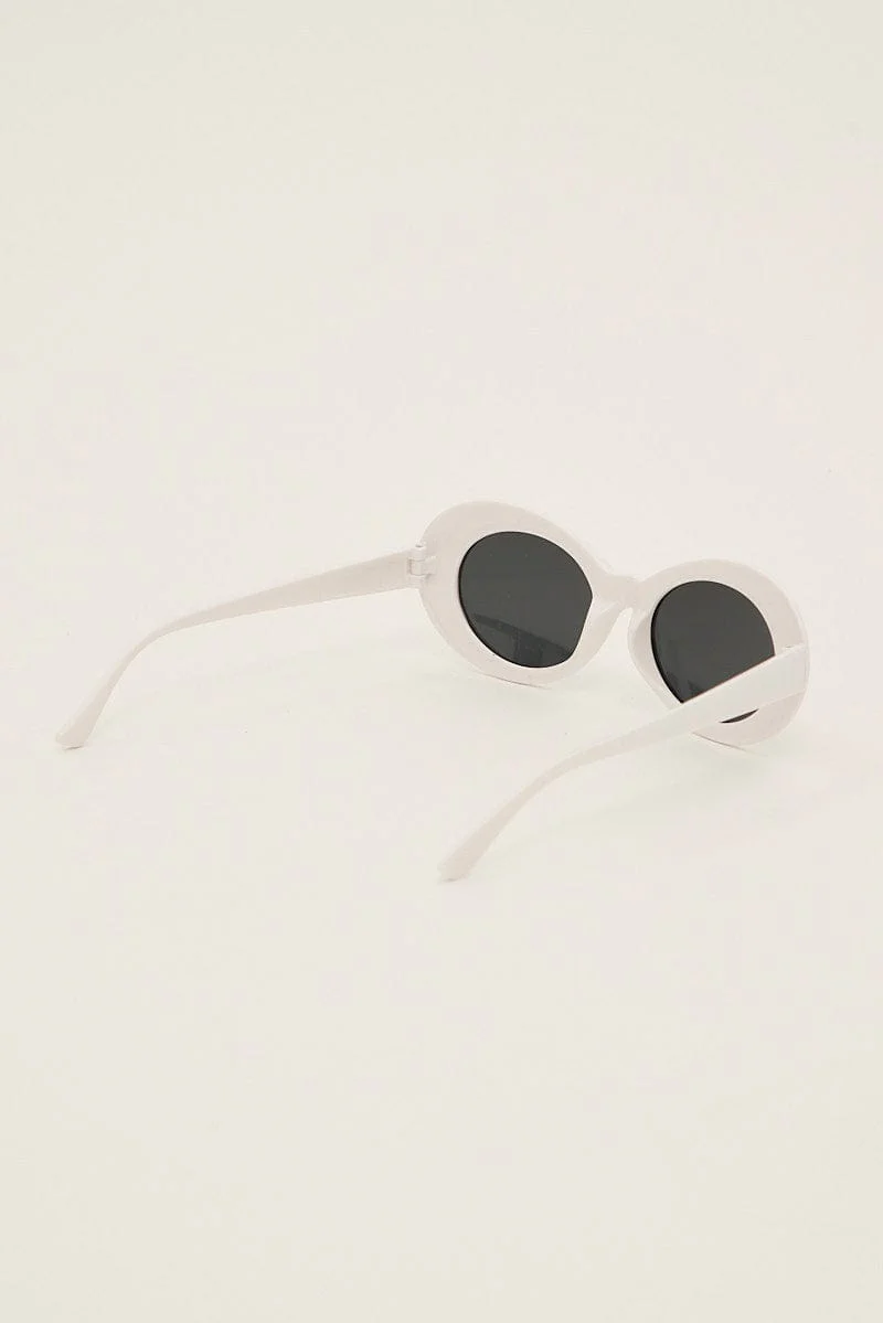 White Fashion Sunglasses - Image 3