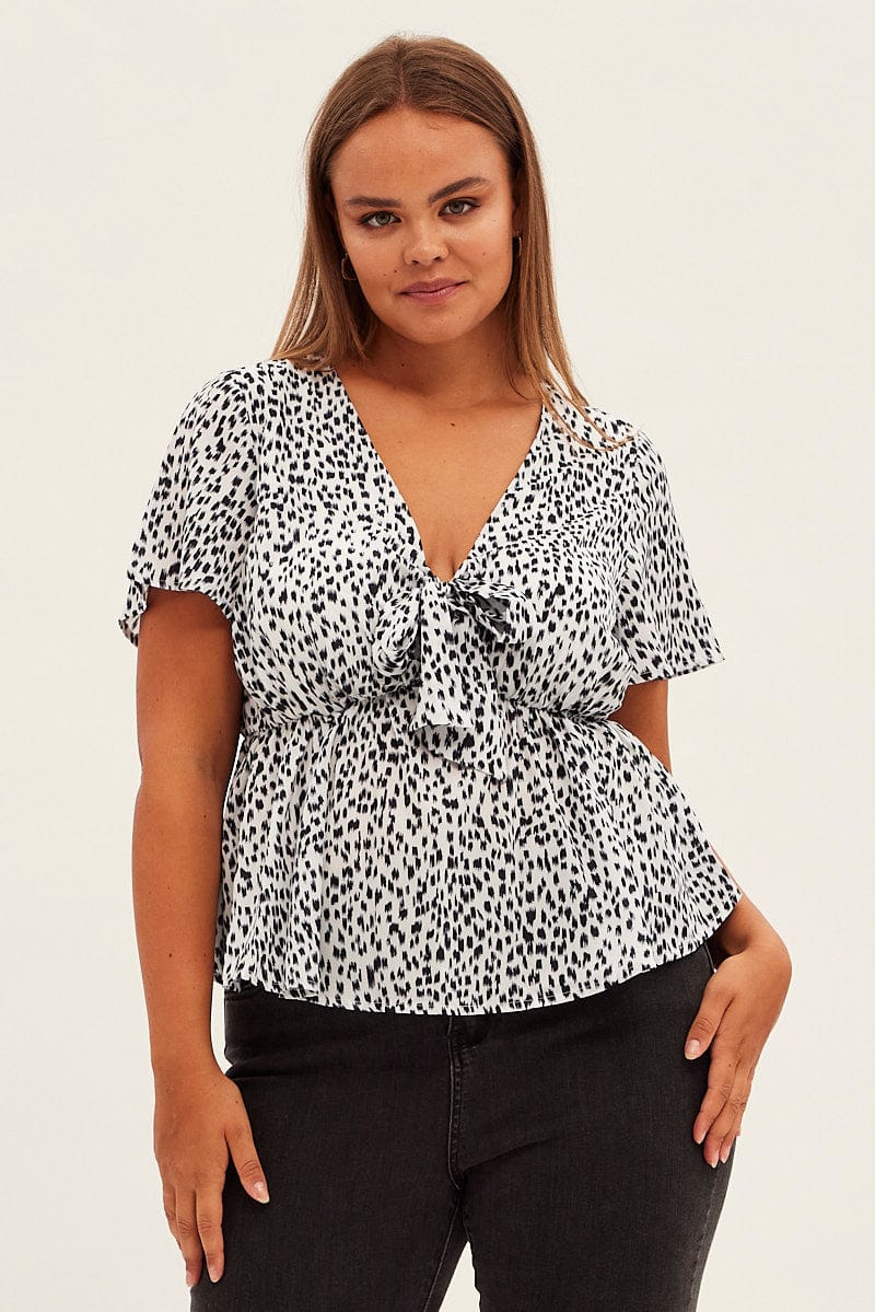 White Geo Tie Front Top Short Sleeve V-neck