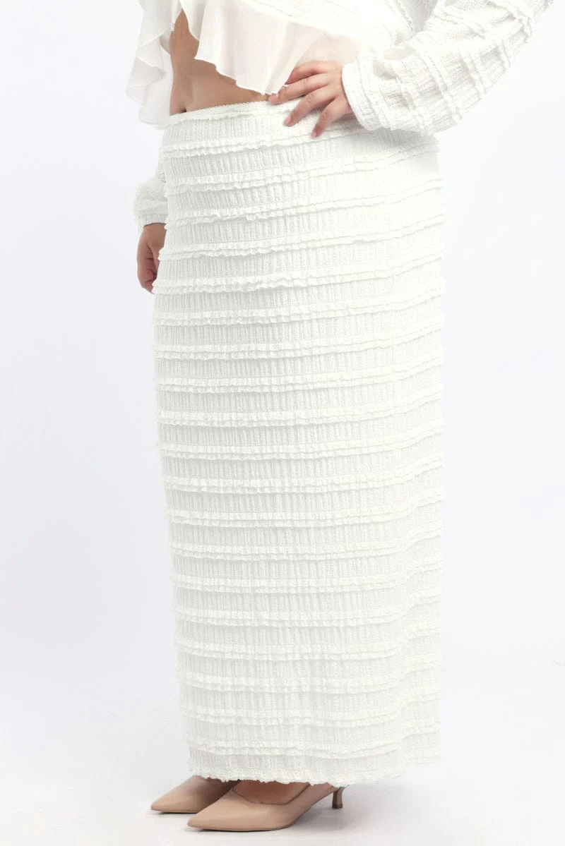 White Lace Maxi Skirt With Waist Trim - Image 4
